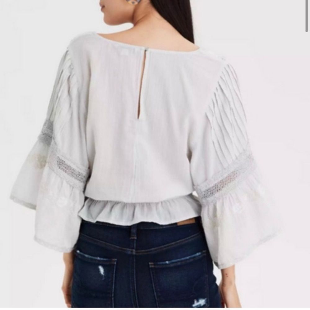 AMERICAN EAGLE Embroidered Bell Sleeve Blouse Women’s Small Boho Peasant Hippie - Picture 8 of 13